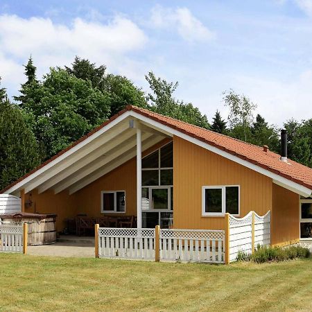 6 Person Holiday Home In Ansager Exterior foto